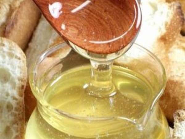 Полезные свойства и противопоказания акациевого меда