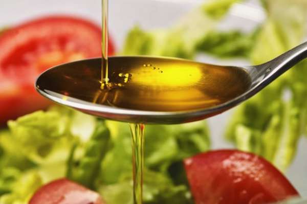 Рыжиковое масло: полезные свойства и противопоказания