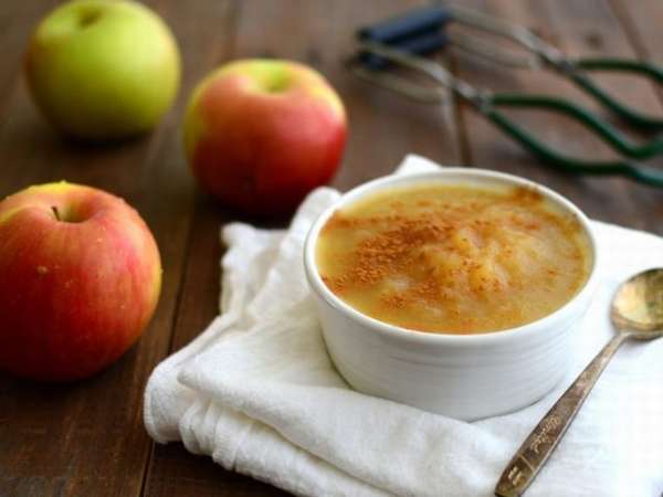 Чем полезно яблочное пюре, как приготовить его в домашних условиях