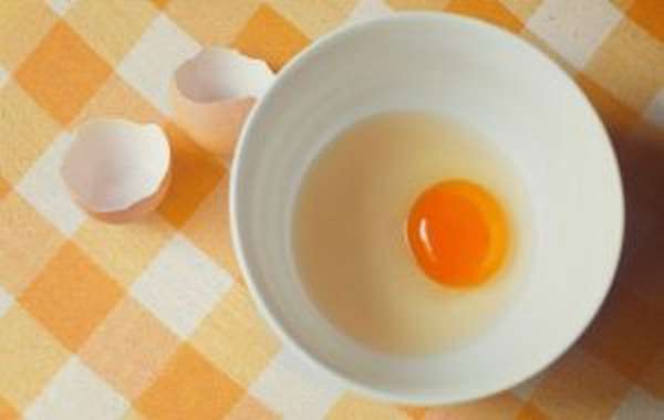 Полезны ли сырые яйца, калорийность, срок хранения, отзывы