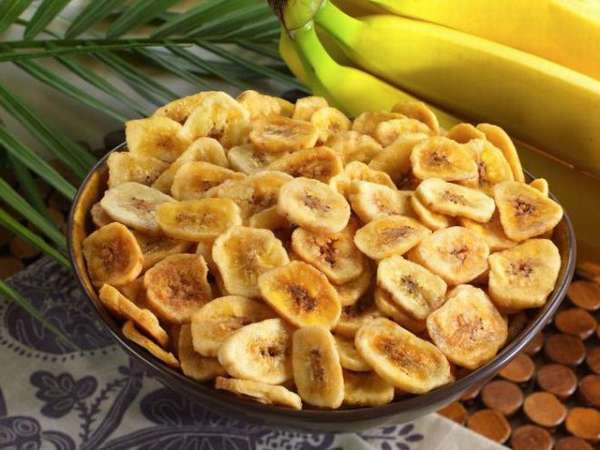 Польза и вред банановых чипсов, калорийность