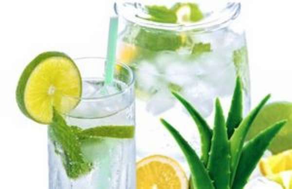 Лимонная вода: польза и вред, рецепты приготовления, как пить