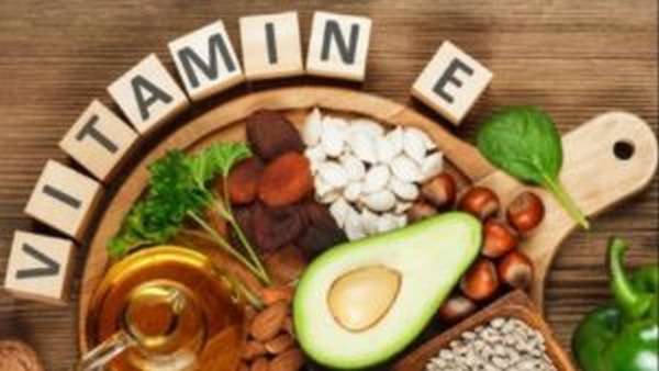 Витамин Е: для чего полезен, в каких продуктах содержится, как принимать