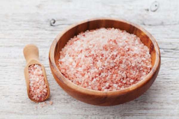 Чем полезна розовая гималайская соль