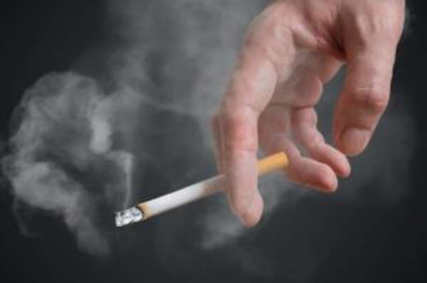 Как избавиться от запаха сигарет на руках