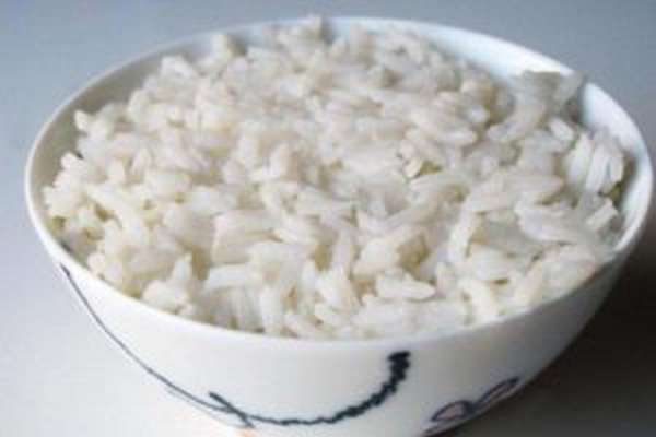 Чем полезна рисовая каша, как ее сварить, отзывы